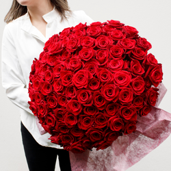 Red Romantic Long Stem Roses
